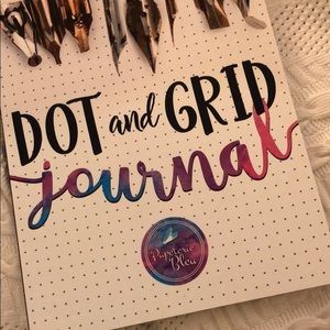 Dot and grid journal